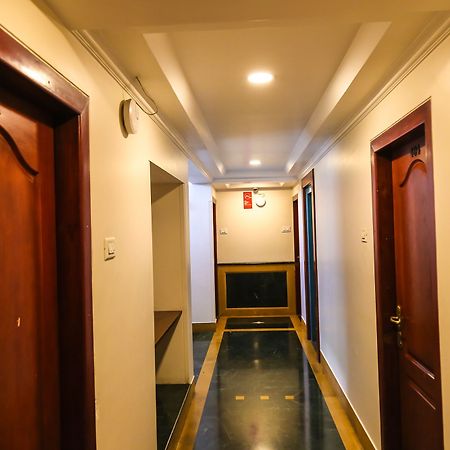 Hotel Lotus 푸네 외부 사진