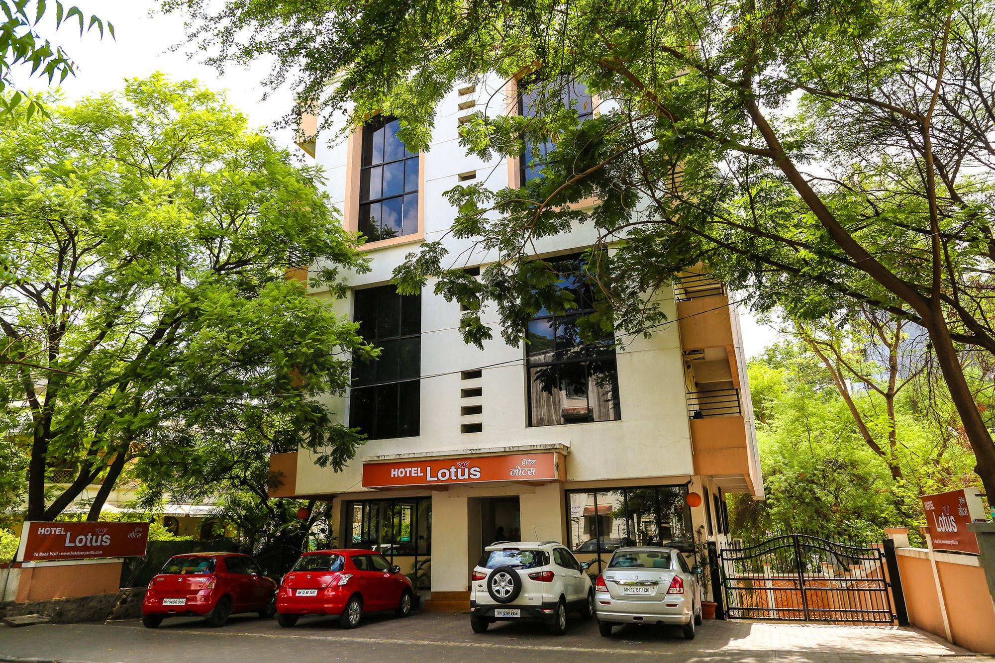 Hotel Lotus 푸네 외부 사진
